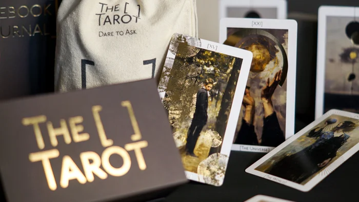 The [ ] Tarot (Bracket Tarot) cover
